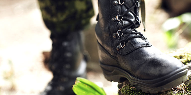 First-Time Buyer’s Guide to Lightweight Tactical Boots: What to Know Before You Invest